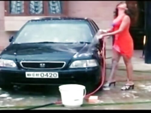 மனிதன் படுக்கையில் க ...